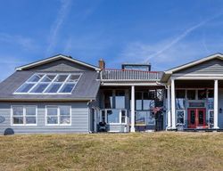 Pre-foreclosure Listing in ROUTT RD LOUISVILLE, KY 40299