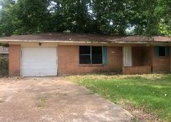 Pre-foreclosure Listing in N 4TH ST SILSBEE, TX 77656