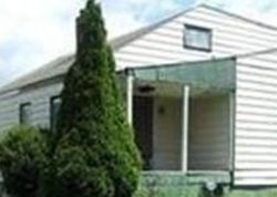 Pre-foreclosure in  7TH ST NE Canton, OH 44704