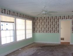 Pre-foreclosure Listing in S GRAND AVE GAINESVILLE, TX 76240