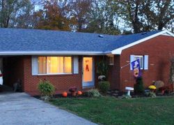 Pre-foreclosure Listing in LORRAINE ST ASHLAND, KY 41102