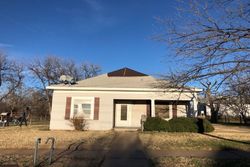 Pre-foreclosure Listing in WALNUT ST SWEETWATER, TX 79556