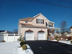 Pre-foreclosure in  COLUMBUS AVE Cliffwood, NJ 07721
