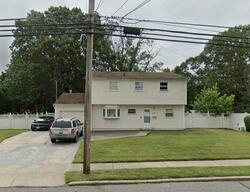 Pre-foreclosure in  JEFFERSON AVE Amityville, NY 11701