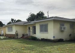 Pre-foreclosure in  NE 111TH ST Miami, FL 33161