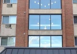  S Goebbert Rd , Arlington Heights IL