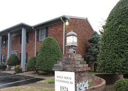 Pre-foreclosure in  GOLDSMITH LN UNIT 47 Louisville, KY 40218