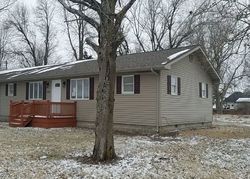 Pre-foreclosure in  N MAIN ST Witt, IL 62094