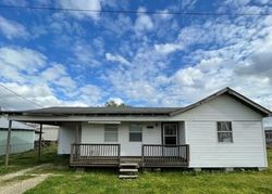 Pre-foreclosure in  NEW HAVEN ST Raceland, LA 70394