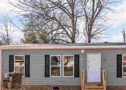 Pre-foreclosure Listing in HILL STREET EXT WELLFORD, SC 29385