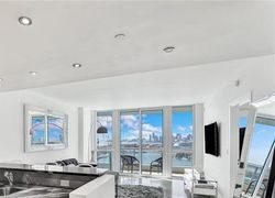 Pre-foreclosure in  WEST AVE  Miami Beach, FL 33139