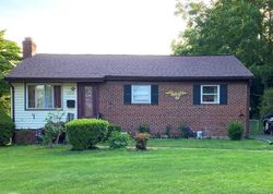 Pre-foreclosure Listing in ROLLIN RD FALLS CHURCH, VA 22042