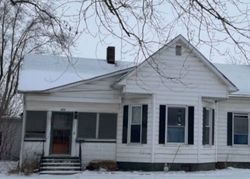Pre-foreclosure Listing in S 8TH ST CAYUGA, IN 47928