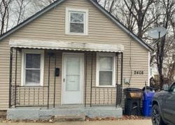 Pre-foreclosure in  CASTLE AVE Cleveland, OH 44113