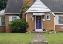Pre-foreclosure in  CUMBERLAND AVE Ashland, KY 41102