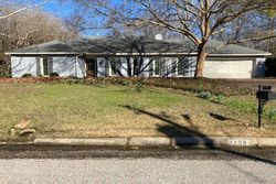 Pre-foreclosure in  SHOREHAM DR Montgomery, AL 36106