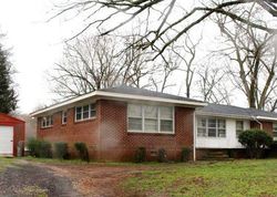 Pre-foreclosure Listing in WINCHESTER RD NEW MARKET, AL 35761