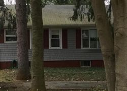 Pre-foreclosure Listing in MIDDLETOWN LINCROFT RD LINCROFT, NJ 07738
