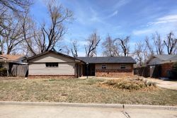 Pre-foreclosure in  N WARREN PL Oklahoma City, OK 73107