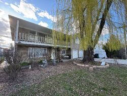 Pre-foreclosure in  N LINCOLN AVE Niles, IL 60714