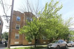 Pre-foreclosure in  N WASHTENAW AVE Chicago, IL 60625