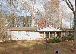 Pre-foreclosure in  THE FONTAINEBLEAU SW Atlanta, GA 30331
