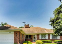 Pre-foreclosure in  WINDSOR RD Glenview, IL 60025
