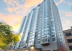 Pre-foreclosure in  W GORDON TER M Chicago, IL 60613