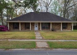 Pre-foreclosure in  SAN CLEMENTE DR Baton Rouge, LA 70815