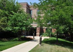 Pre-foreclosure in  CENTRAL AVE Highland Park, IL 60035