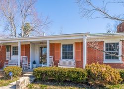 Pre-foreclosure in  COLONEL DR Louisville, KY 40242