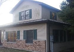 Pre-foreclosure in  COUNTY ROAD 52 Syracuse, IN 46567