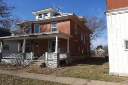 Pre-foreclosure in  N 8TH ST Burlington, IA 52601