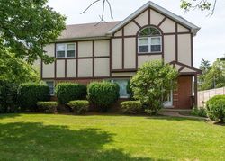 Pre-foreclosure in  GEORGE CT Glenview, IL 60025