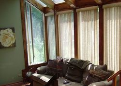 Pre-foreclosure in  N 5TH AVE Des Plaines, IL 60016