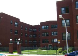 Pre-foreclosure in  S INGLESIDE AVE Chicago, IL 60619