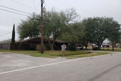 Pre-foreclosure Listing in LANCE ST HIGHLANDS, TX 77562