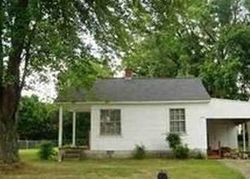 Pre-foreclosure Listing in 4TH AVE NW HICKORY, NC 28601