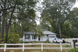 Pre-foreclosure in  AUBORN AVE Shirley, NY 11967