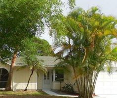 Pre-foreclosure in  SW DWIGHT AVE Port Saint Lucie, FL 34983