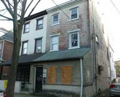 Pre-foreclosure Listing in BEECH ST POTTSTOWN, PA 19464