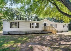 Pre-foreclosure in  DEEP GRASS LN Houston, DE 19954