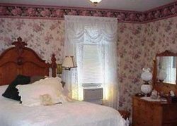 Pre-foreclosure in  EAST AVE Elyria, OH 44035