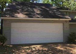 Pre-foreclosure in  SERVILLE DR Jackson, MS 39206