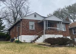 Pre-foreclosure in  N FLORISSANT RD Saint Louis, MO 63135