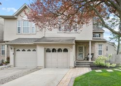 Pre-foreclosure in  SMOKEY RUN DR Berlin, NJ 08009