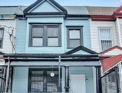 Pre-foreclosure in  PARK AVE Bronx, NY 10457