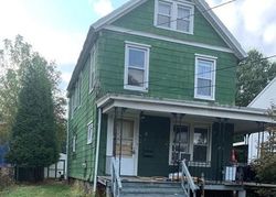 Pre-foreclosure Listing in MEEKER AVE EDISON, NJ 08817