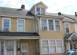 Pre-foreclosure Listing in S CHESTNUT ST BATH, PA 18014