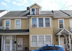 Pre-foreclosure Listing in S CHESTNUT ST BATH, PA 18014